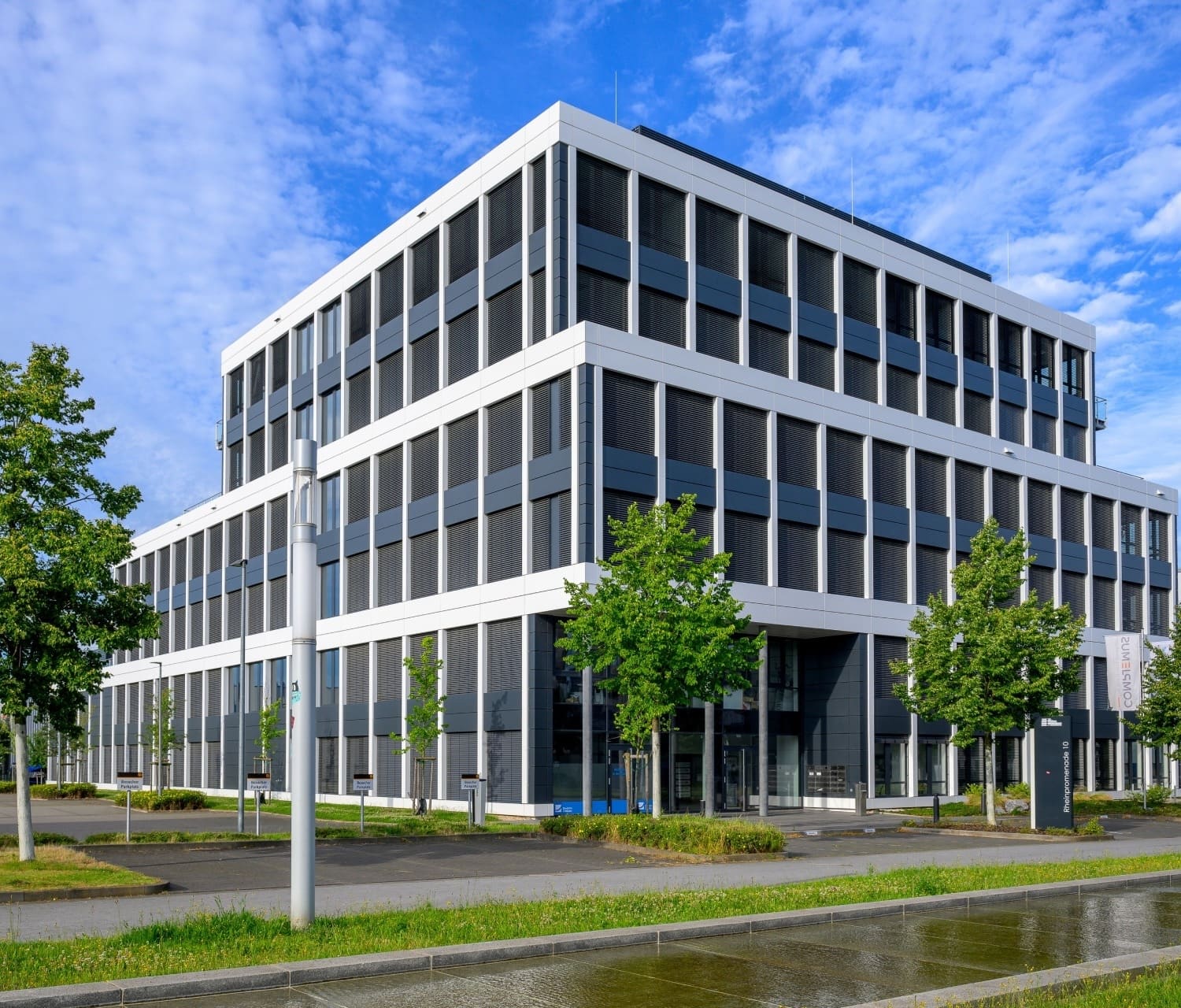 Erster Standort in Monheim am Rhein