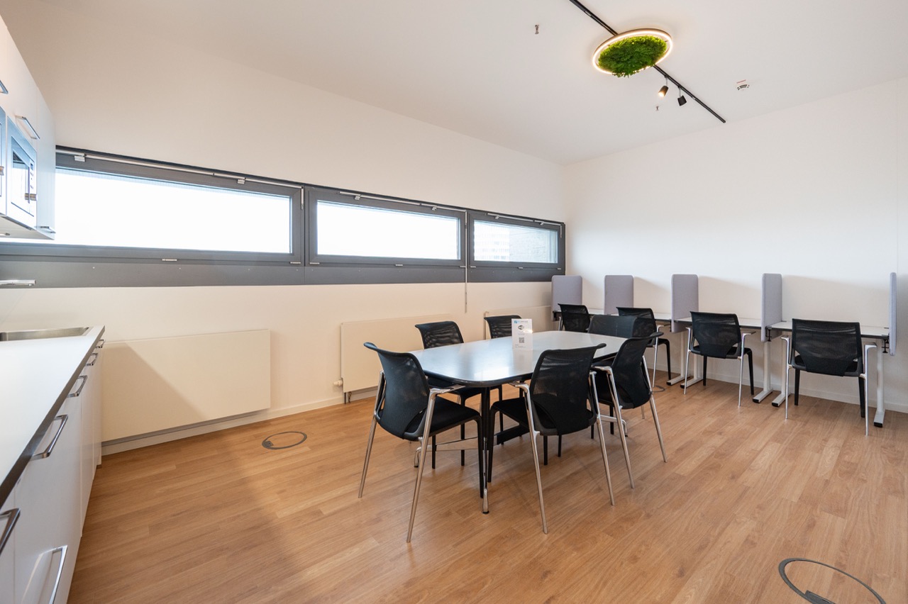 Kaistraße 2, ProOffice-6 — Düsseldorf Medienhafen